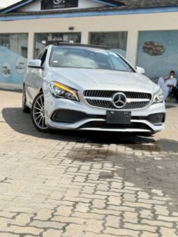 Mercedes Benz CLA 180