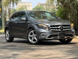 Mercedes-Benz GLA 180
