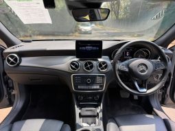 Mercedes-Benz GLA 180