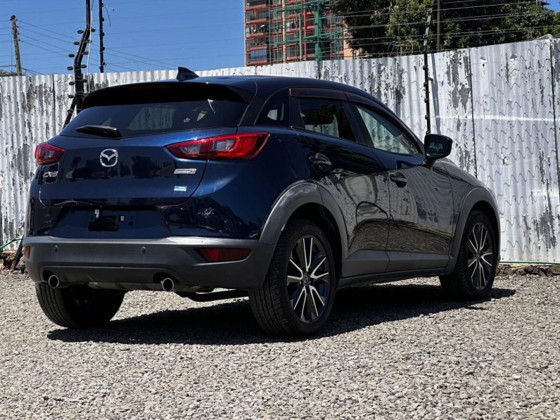 
								Mazda CX-3 full									