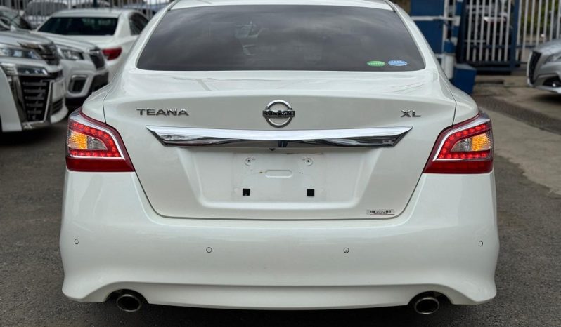 
								Nissan Teana full									