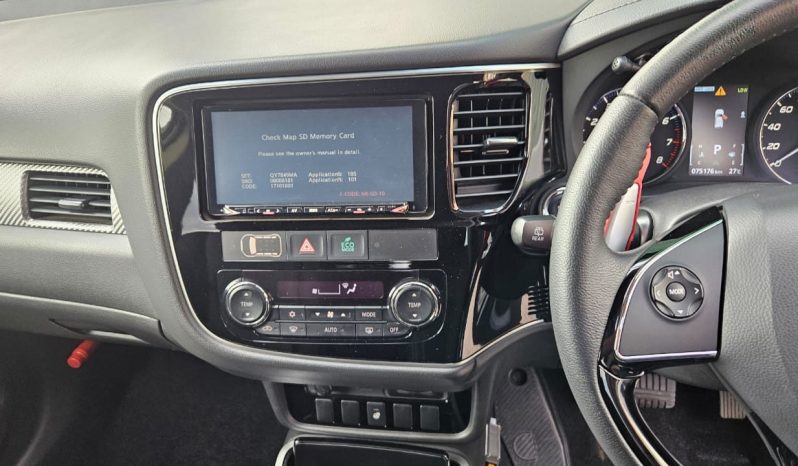 
								Mitsubishi Outlander full									