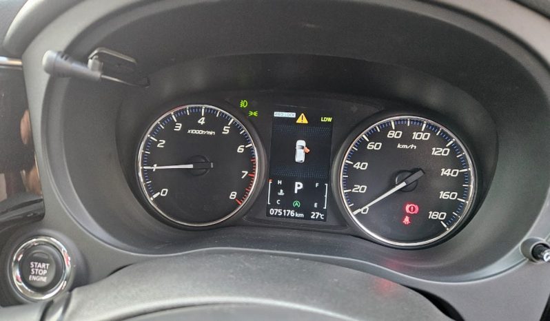 
								Mitsubishi Outlander full									