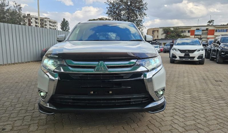 
								Mitsubishi Outlander full									