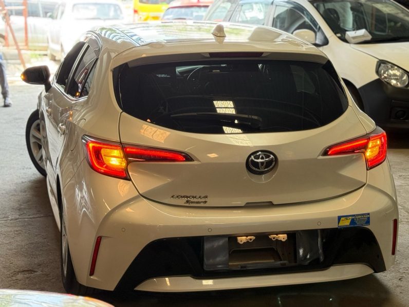 
								Toyota Corolla sport full									