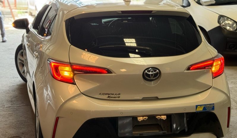 
								Toyota Corolla sport full									