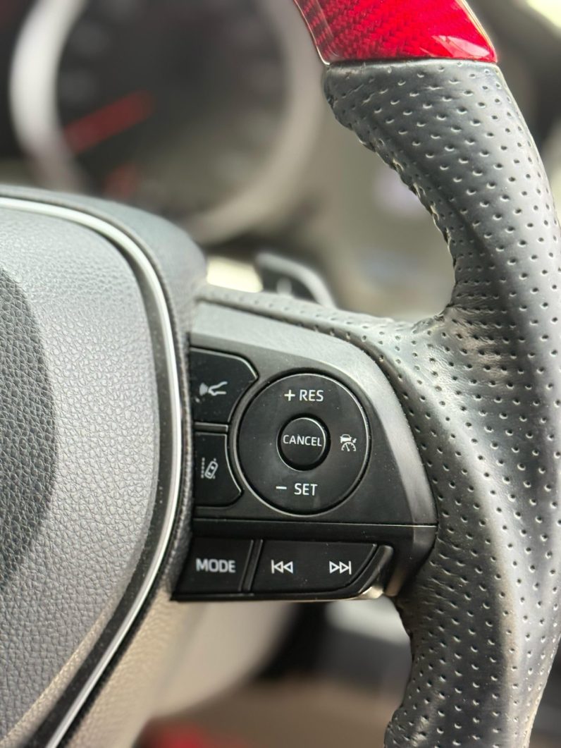 
								Toyota Corolla sport full									