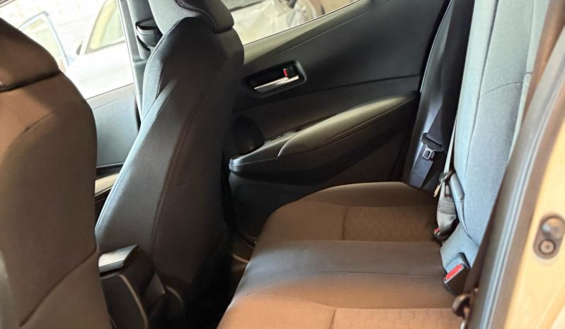 
								Toyota Corolla sport full									