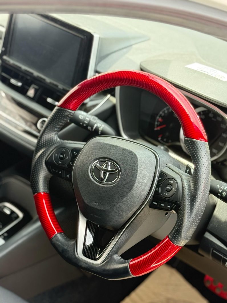 
								Toyota Corolla sport full									