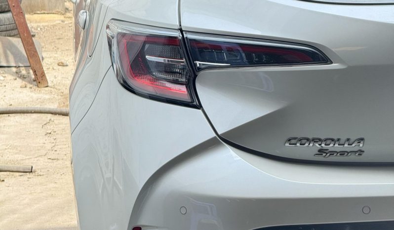 
								Toyota Corolla sport full									