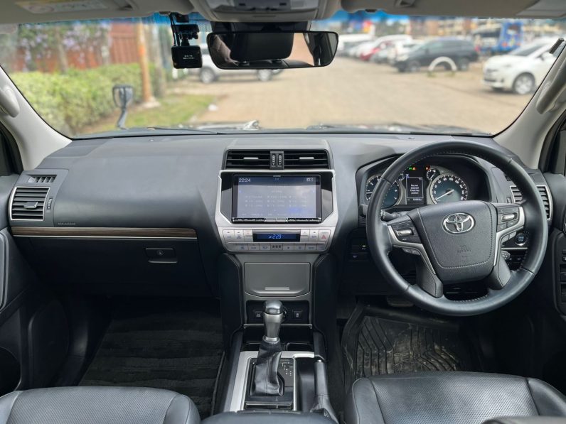 
								Land cruiser prado TXL full									