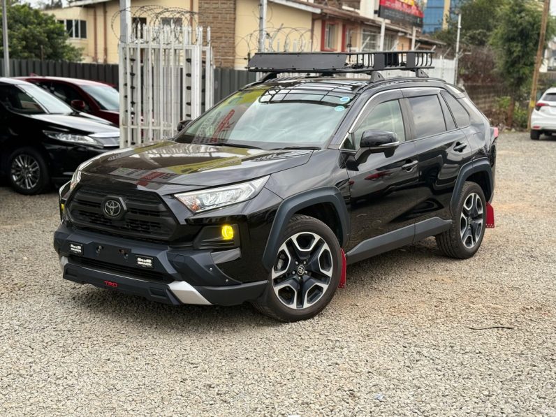 
								Toyota Rav4 full									