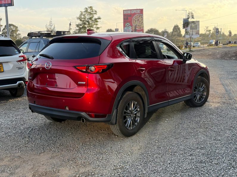 
								Mazda CX-5 full									