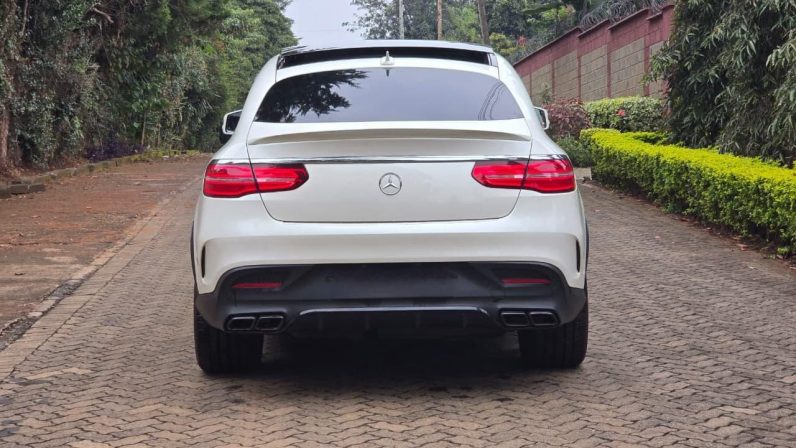 
								Mercedez Benz Gle 350D full									