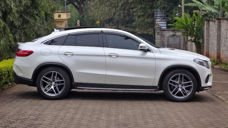 
								Mercedez Benz Gle 350D full									