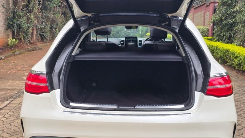 
								Mercedez Benz Gle 350D full									