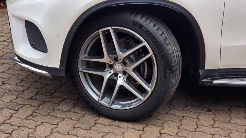 
								Mercedez Benz Gle 350D full									