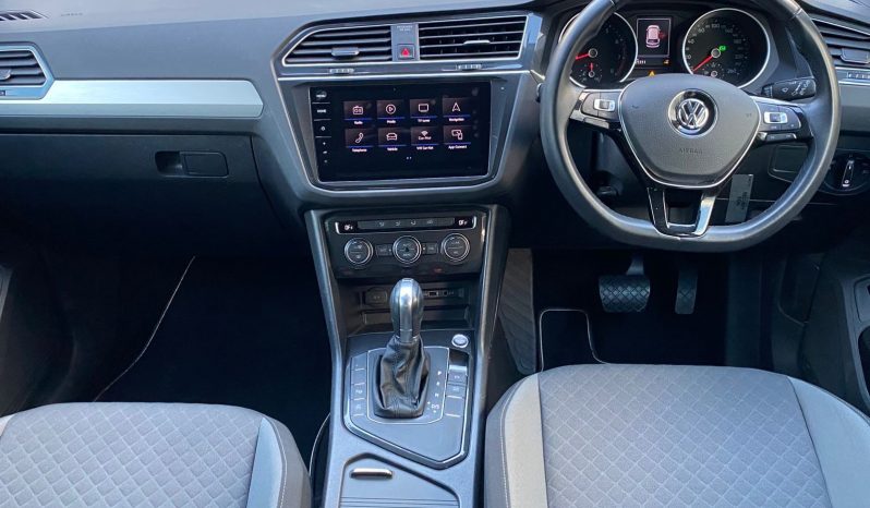 
								Volkswagen Tiguan full									