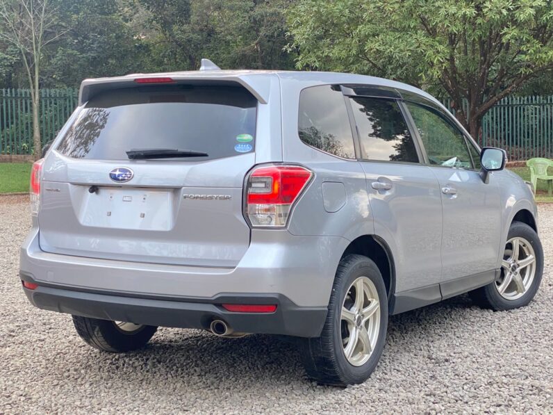 
								Subaru Forester X-break full									