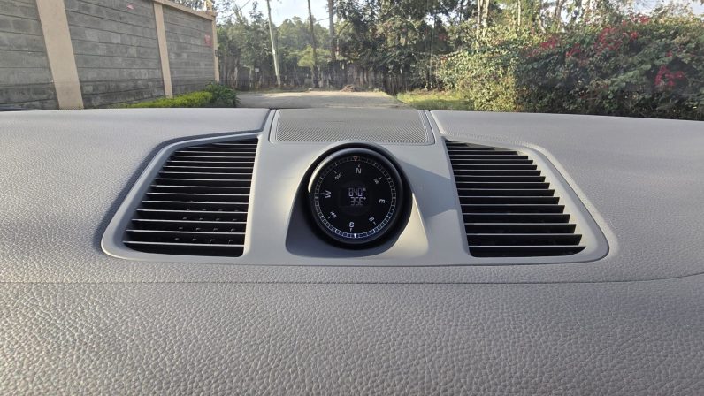 
								Porsche Cayenne full									