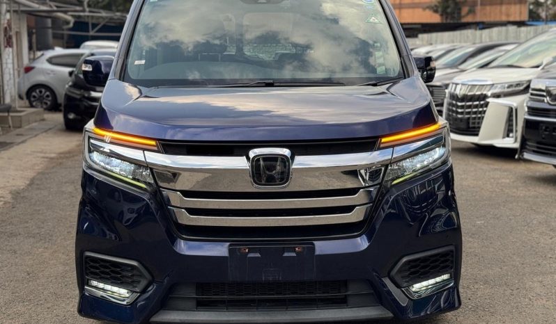 
								Honda Stepwagon Spada full									