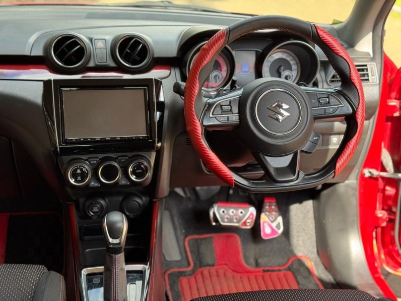 
								Suzuki Swift Sport full									