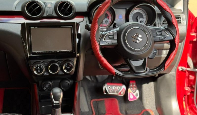 
								Suzuki Swift Sport full									