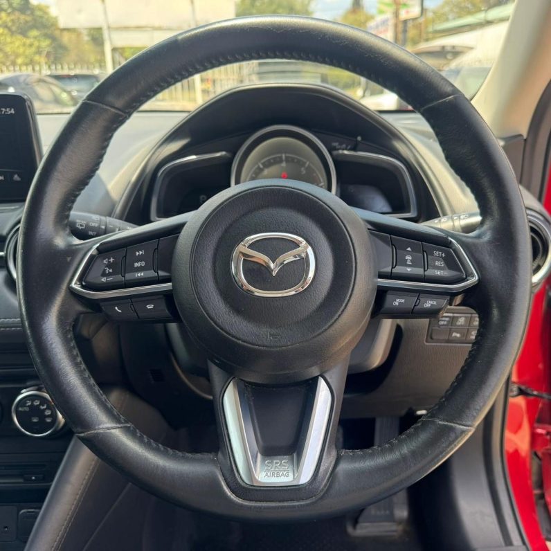 
								Toyota Land Cruiser Prado TXL full									