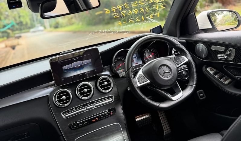 
								Mercedes-Benz  GLC 200 full									