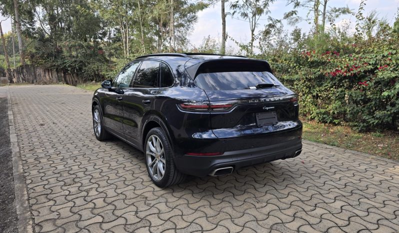 
								Porsche Cayenne full									