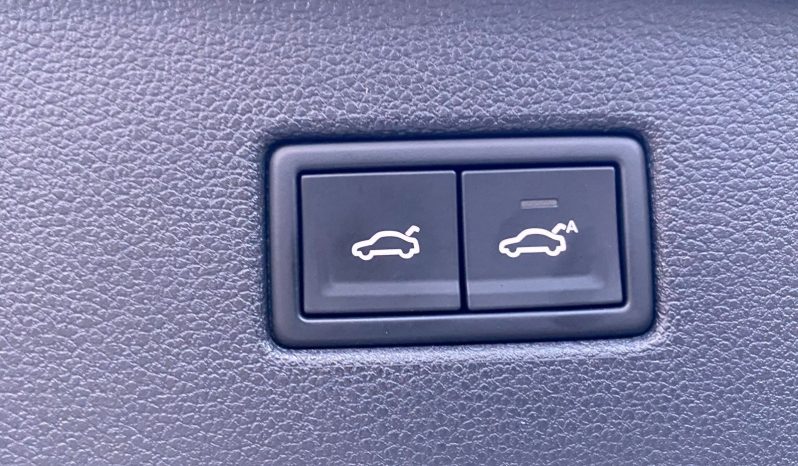 
								Volkswagen Tiguan full									