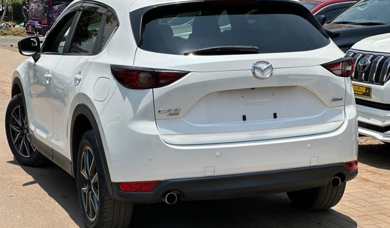 
								Mazda CX-5 full									
