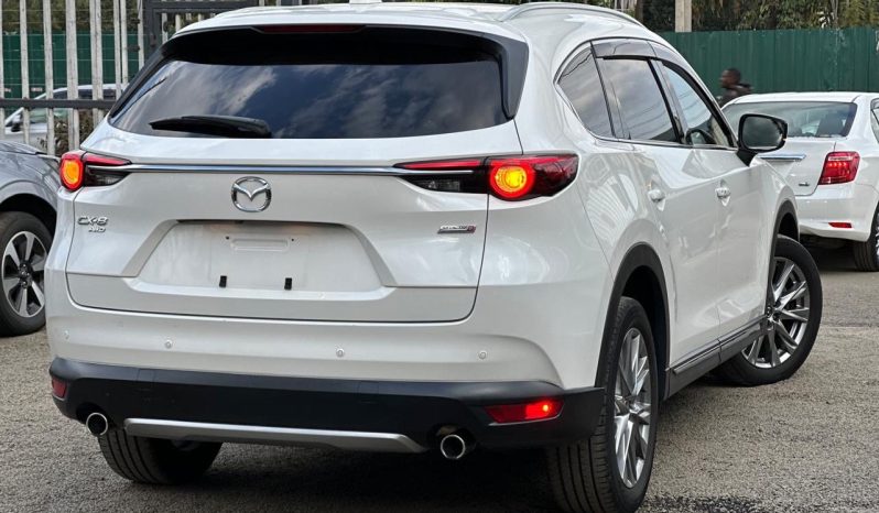
								Mazda CX-8 full									