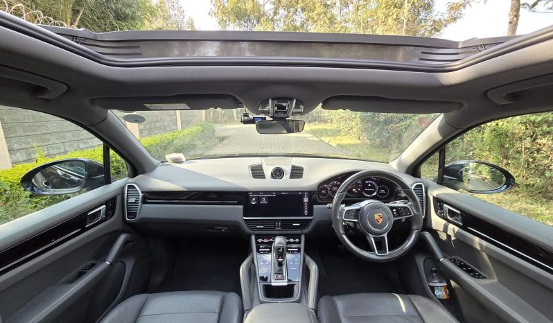 
								Porsche Cayenne full									