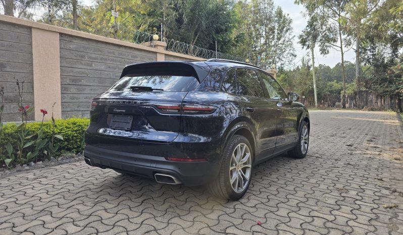 
								Porsche Cayenne full									