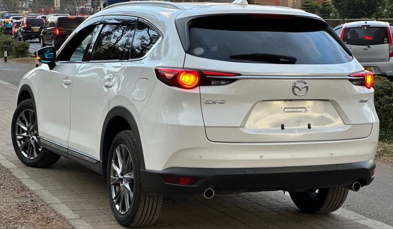 
								Mazda CX-8 full									