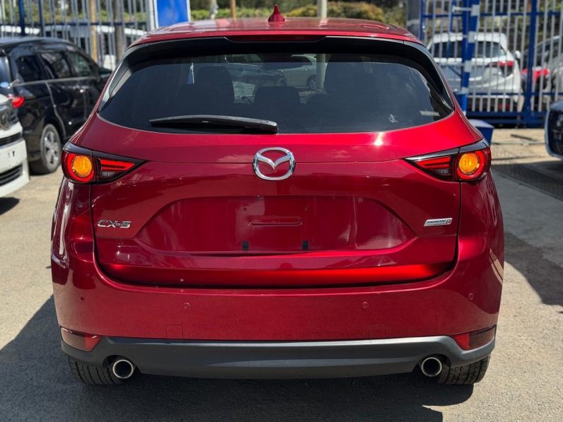 
								Mazda CX-5 full									