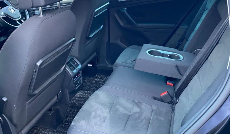 
								Volkswagen Tiguan full									