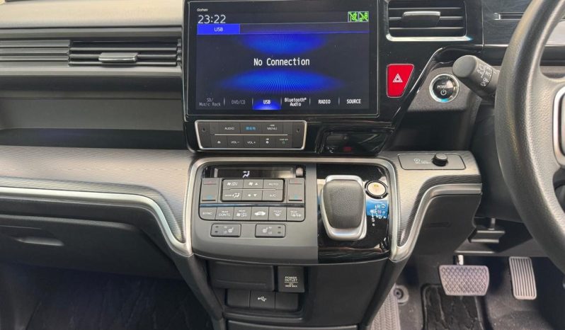 
								Honda Stepwagon Spada full									