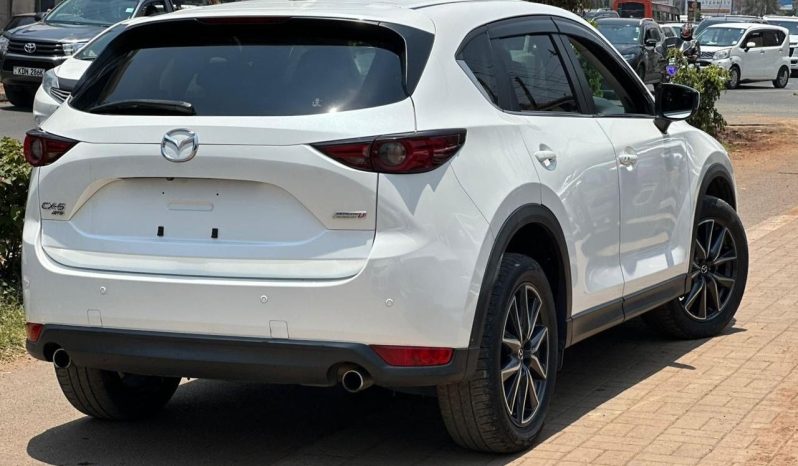 
								Mazda CX-5 full									