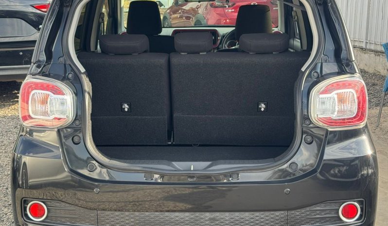 
								Daihatsu Boon(Cliq) full									