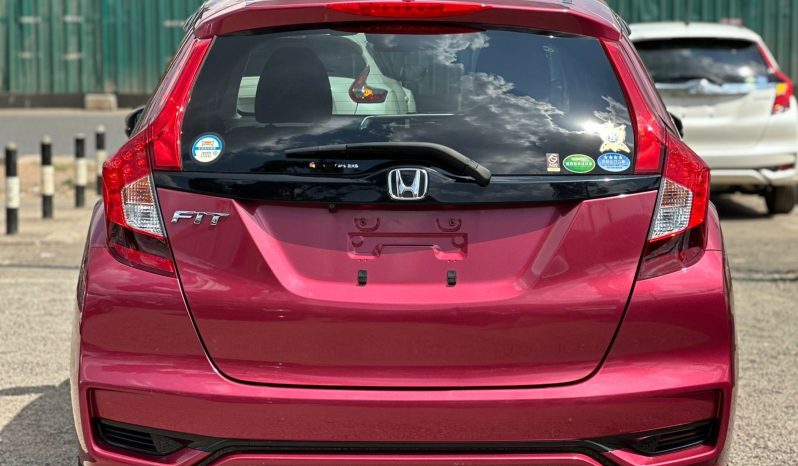 
								Honda Fit full									
