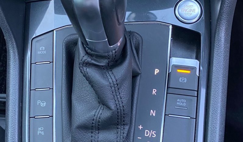 
								Volkswagen Tiguan full									