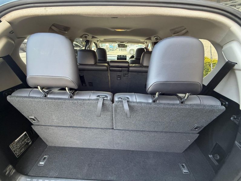 
								Toyota Land Cruiser Prado TXL full									