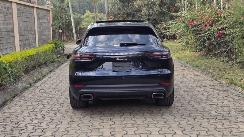 
								Porsche Cayenne full									