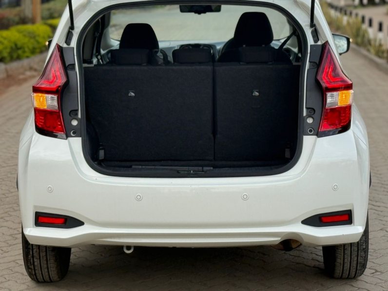 
								Nissan Note full									