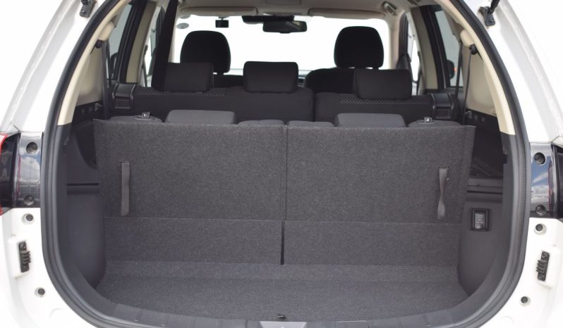 
								Mitsubishi Outlander full									