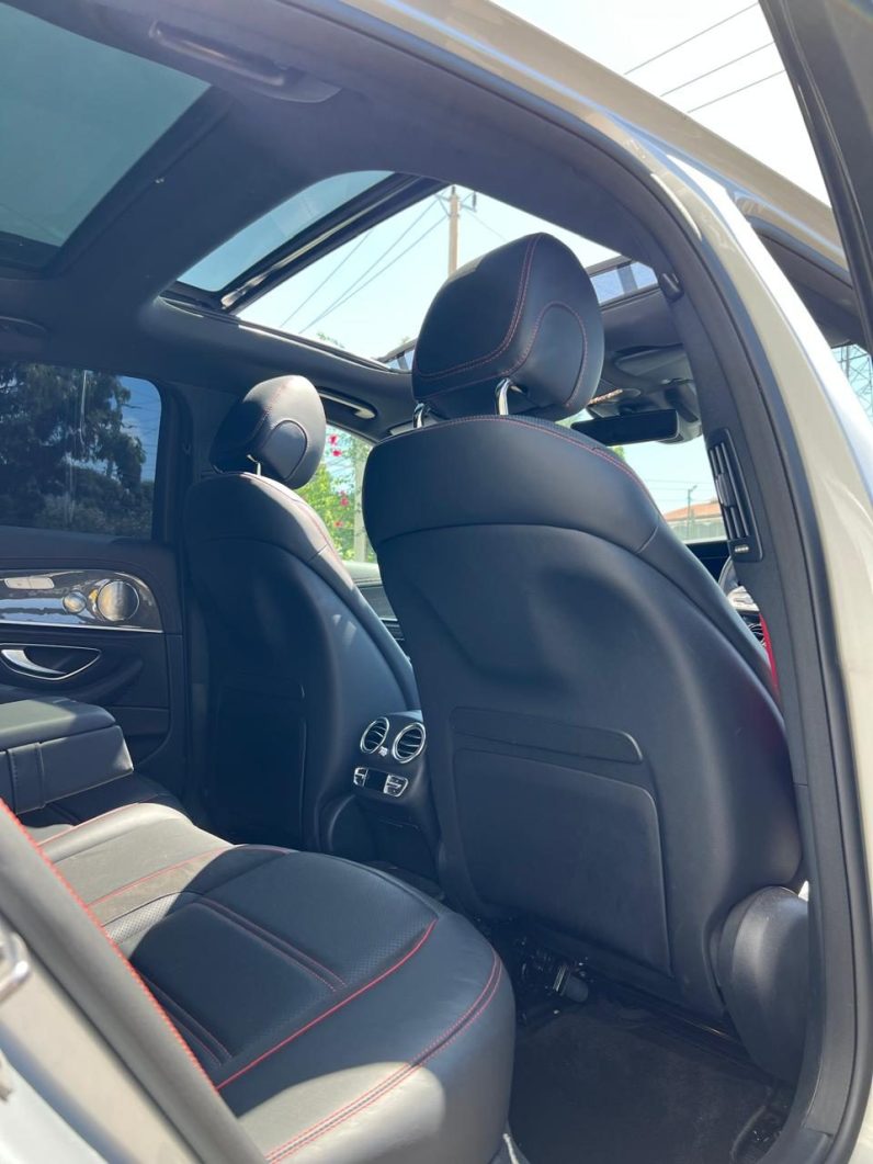 
								Mercedes Benz E53 full									