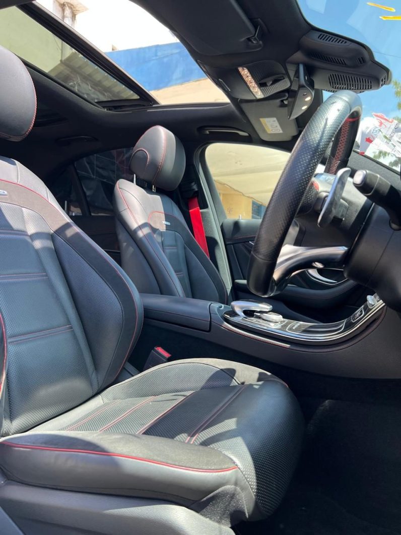 
								Mercedes Benz E53 full									