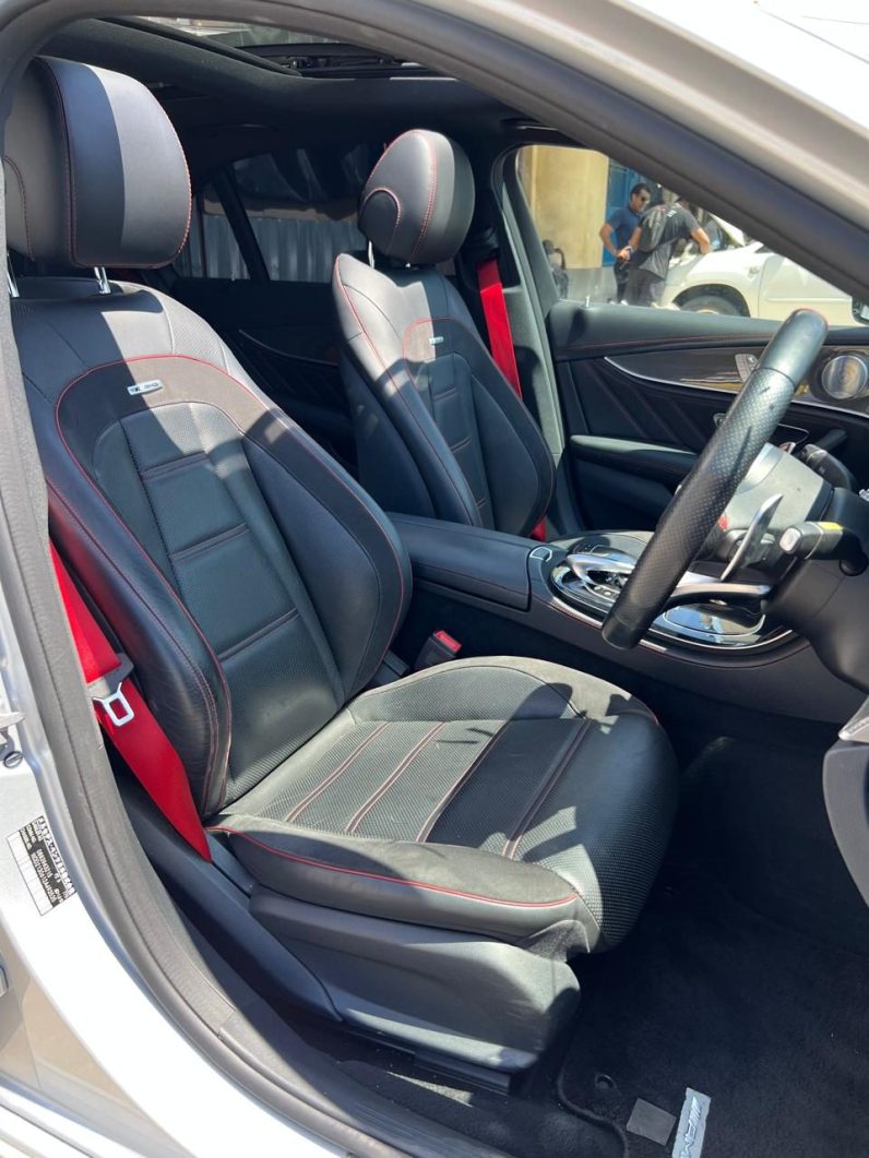 
								Mercedes Benz E53 full									